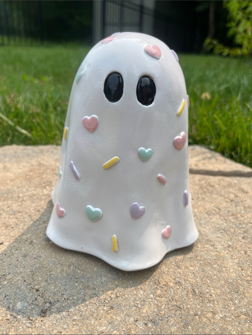 Pastel Heart Ghost Ceramic Accent - White 6”x6”